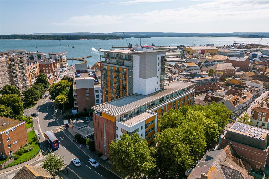 Property photo 1 of 11 Orchard Plaza-11 Print.Jpg