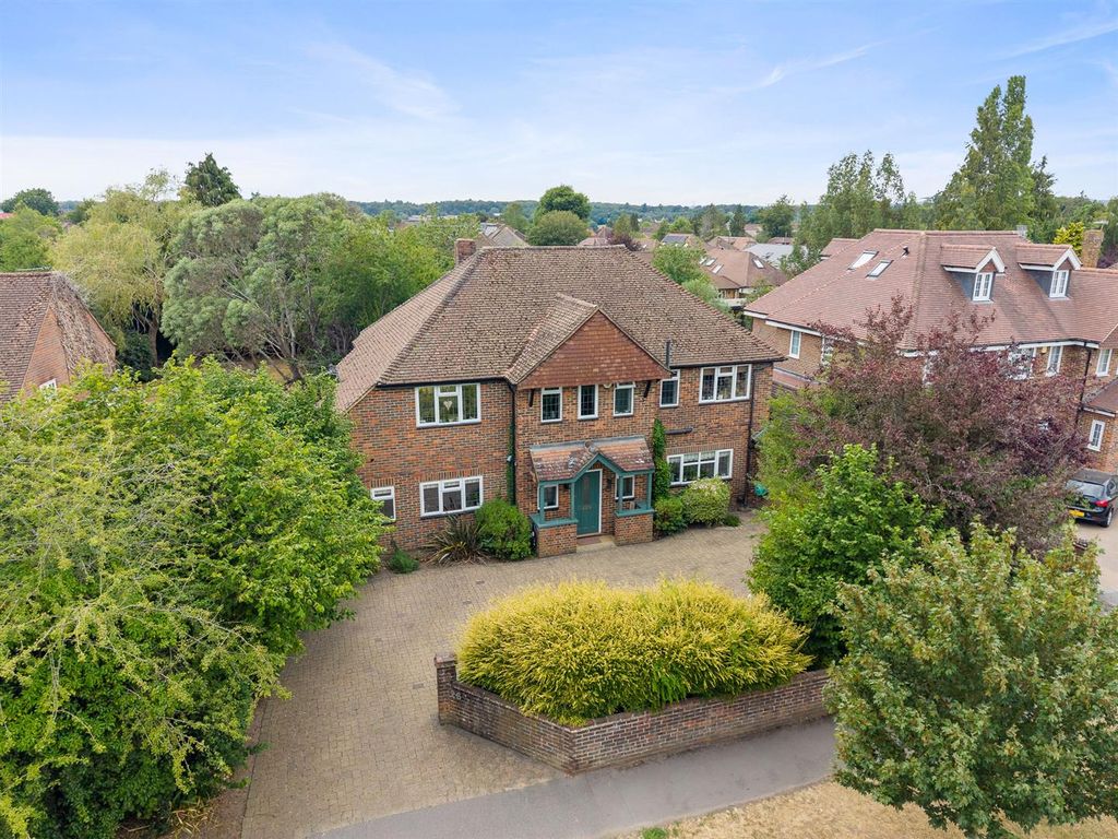 Property photo 1 of 15 External