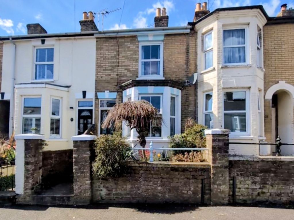 Property photo 1 of 40