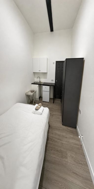 Property photo 2 of 3