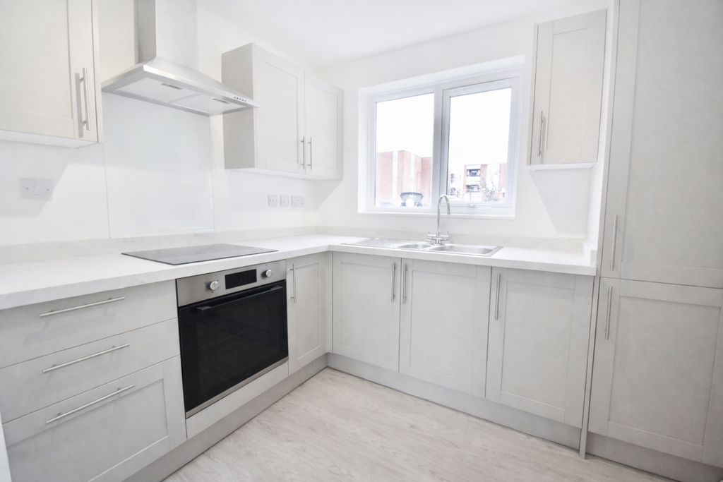 Property photo 2 of 6 Chatgpt Image Apr 13, 2026, 10_15_18 Am