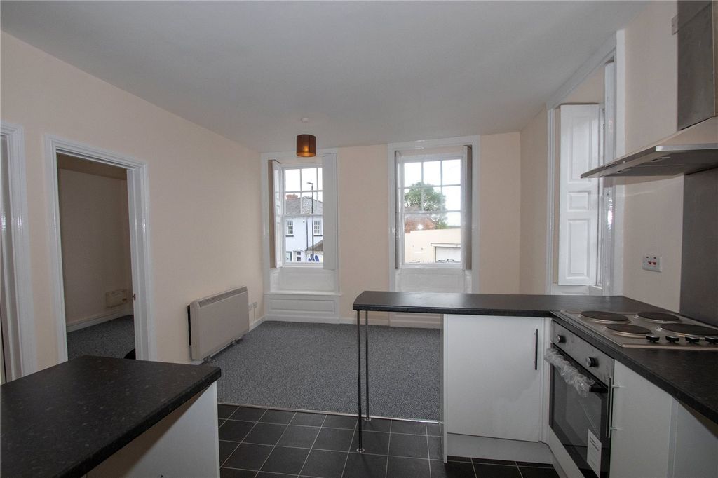 Property photo 2 of 6 Picture No. 04