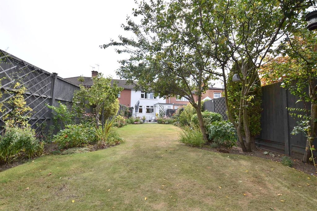 Property photo 2 of 28 Sileby Road (7).Jpg
