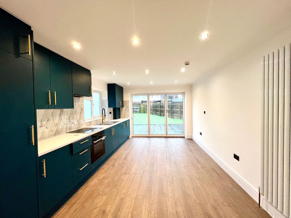 Property photo 1 of 26