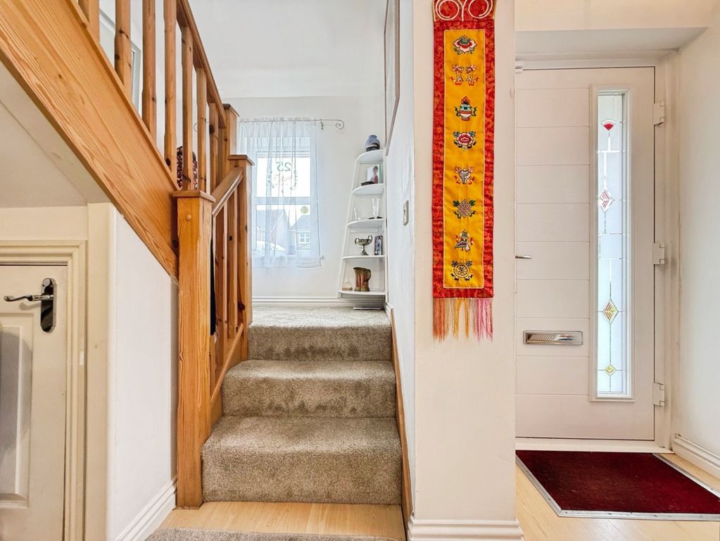 Property photo 3 of 27 4789053