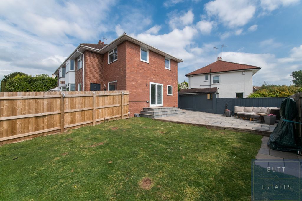 Property photo 2 of 15