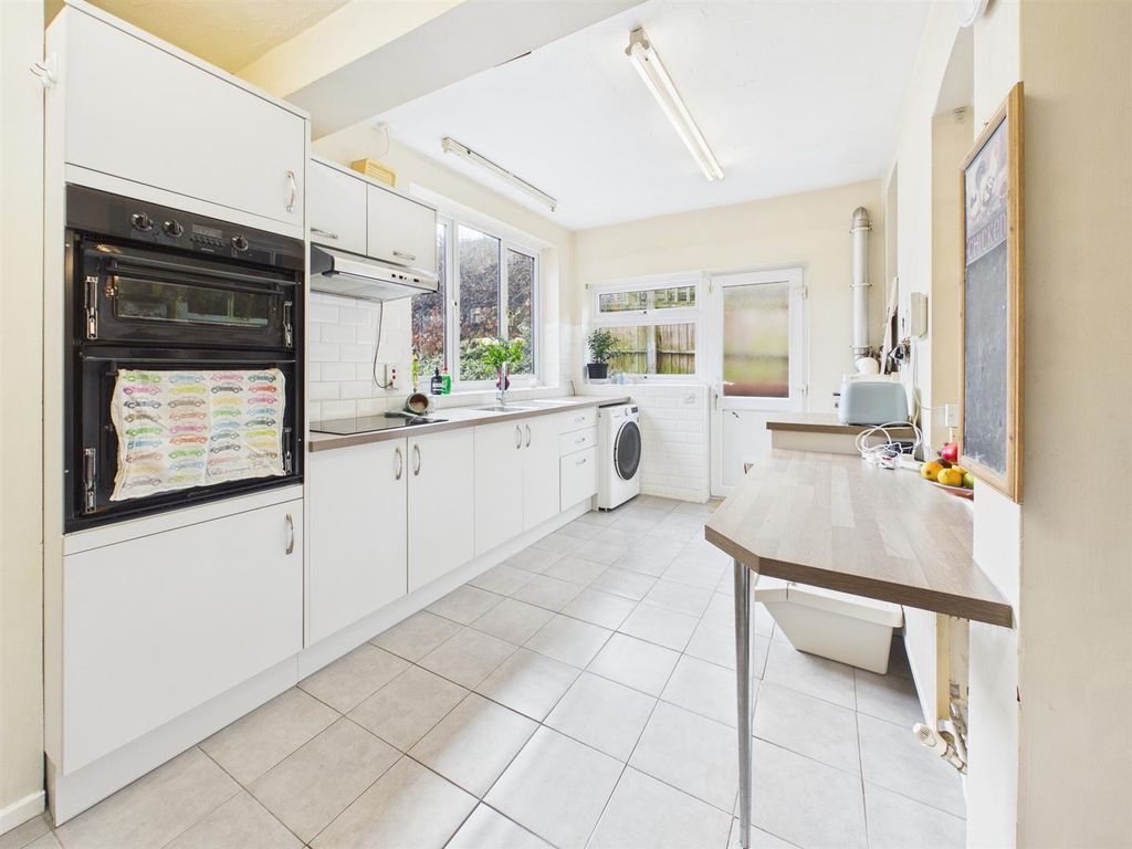 Property photo 2 of 17 Cam05510G0-Pr0156-Still018.Jpg