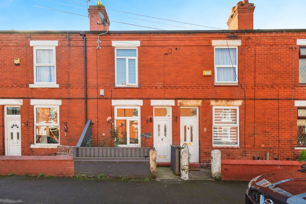 Property photo 1 of 14 Photography