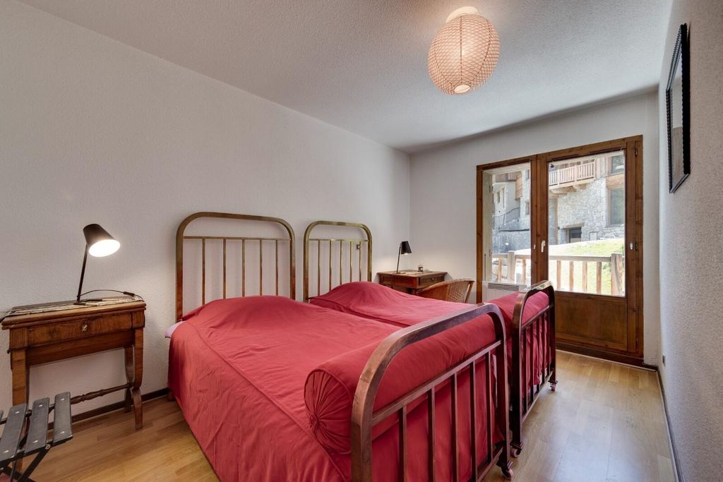 Property photo 3 of 12 Image
