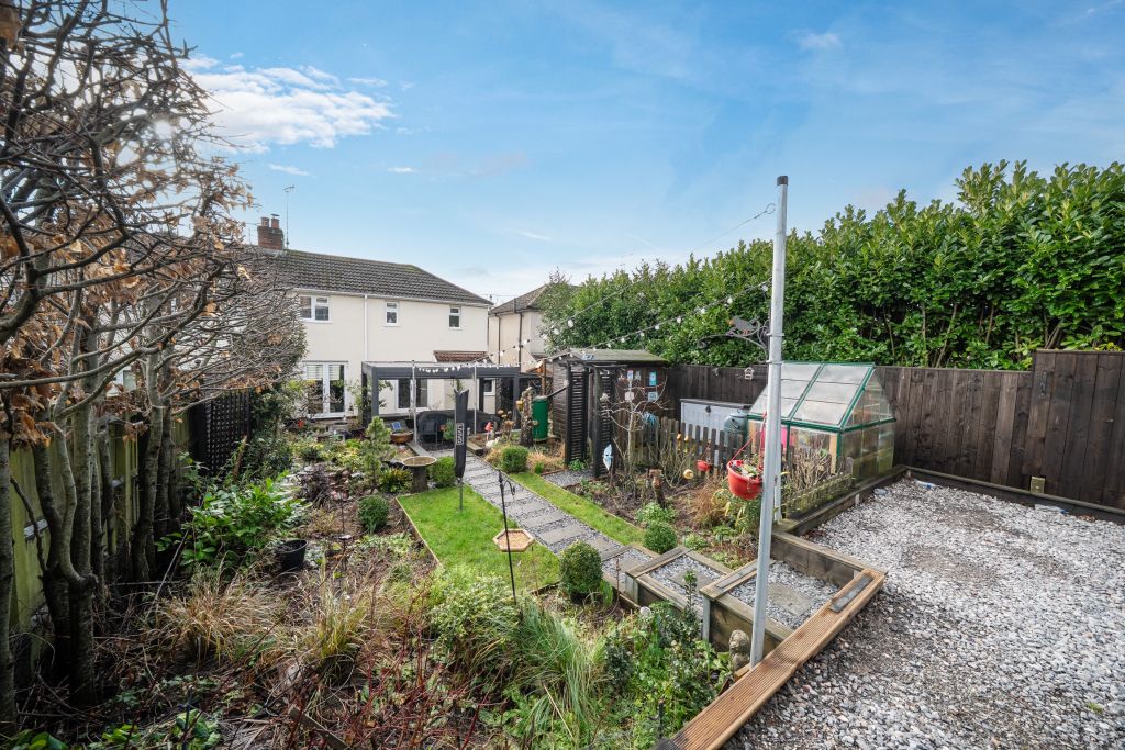 Property photo 2 of 24