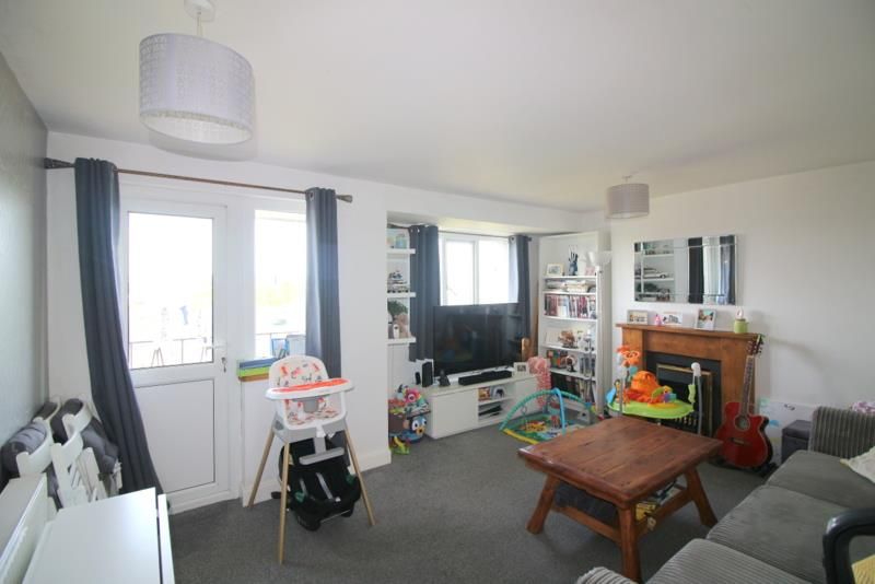 Property photo 3 of 7 Lounge/Diner