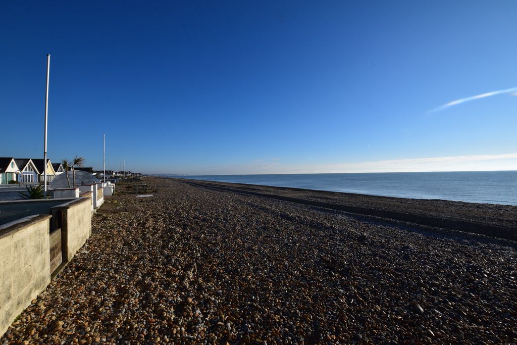 Property photo 3 of 28 Sea Views