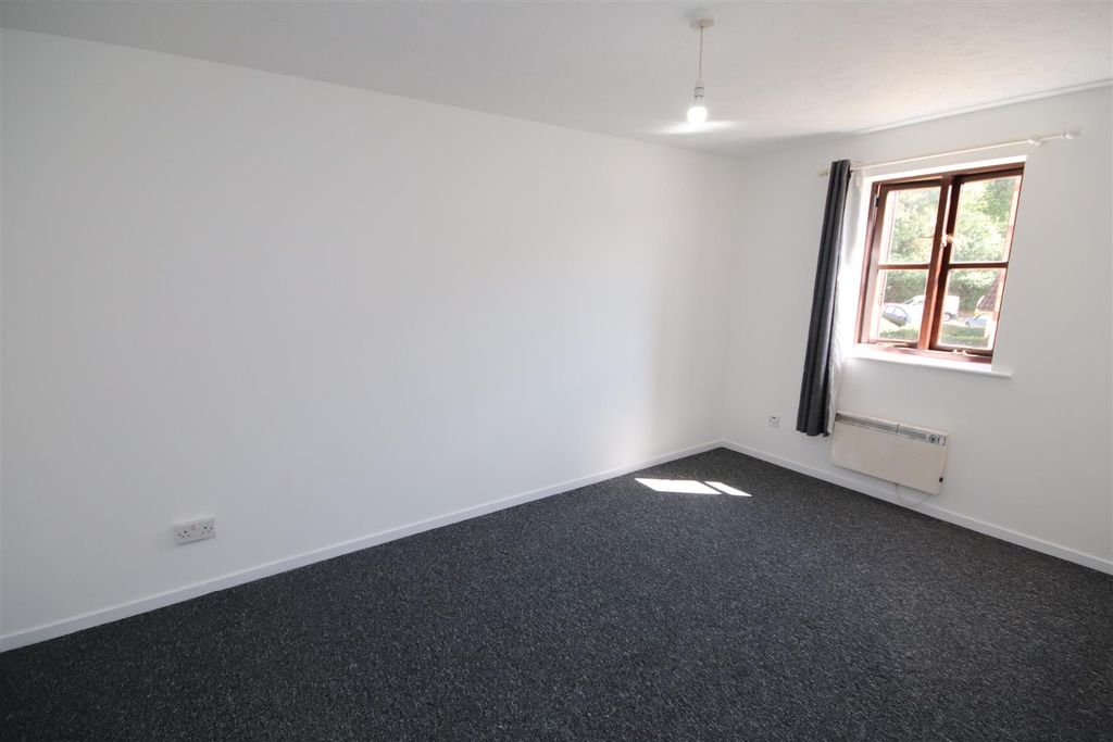 Property photo 2 of 6 Img_2090.Jpg