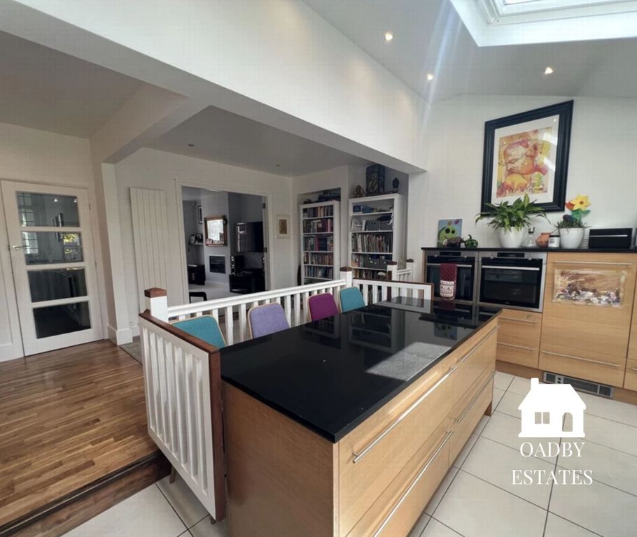 Property photo 3 of 15 Kitchen/Diner