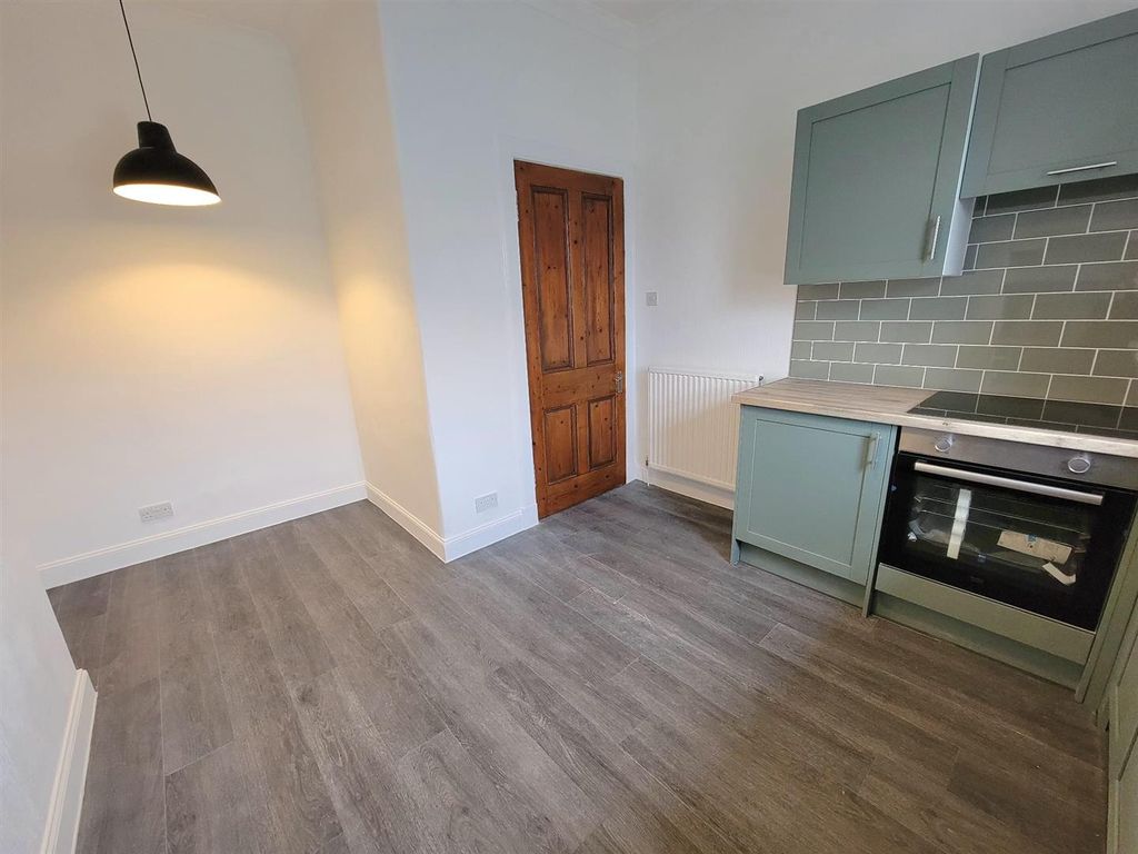 Property photo 3 of 14 Knm0084Glei Kitchen (2).Jpeg