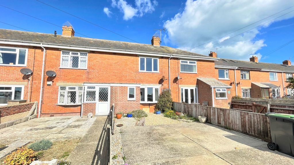 Property photo 1 of 16 Driveway