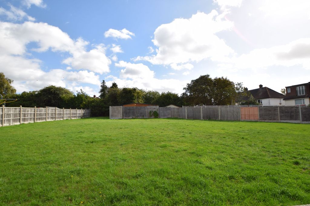 Property photo 2 of 4