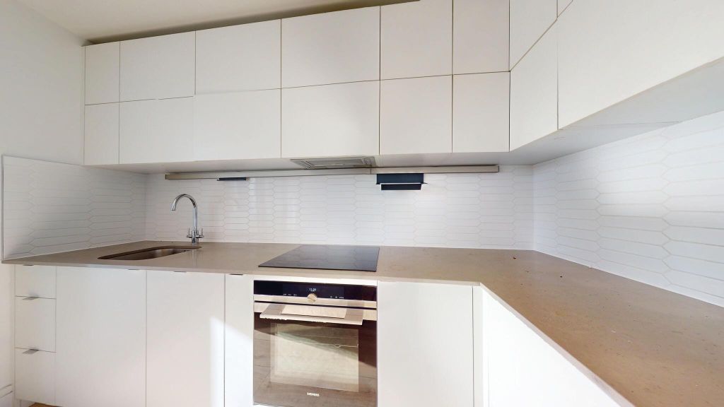 Property photo 2 of 18 Kitchen