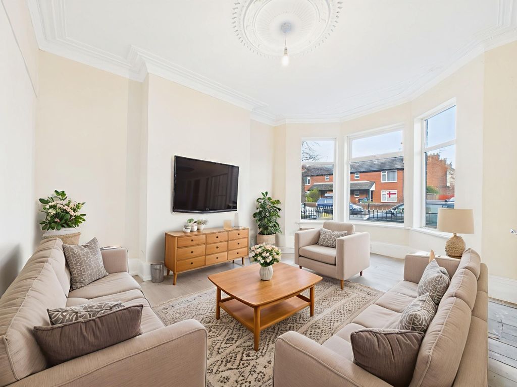 Property photo 3 of 12 4244125