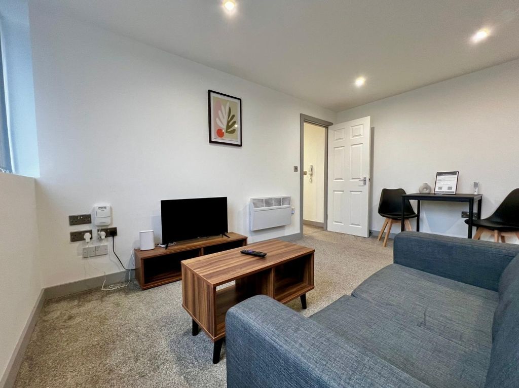 Property photo 3 of 7 Picture No. 09