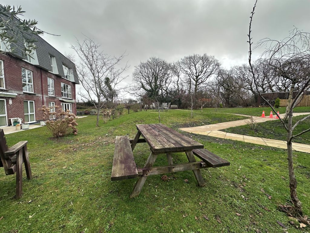 Property photo 3 of 3