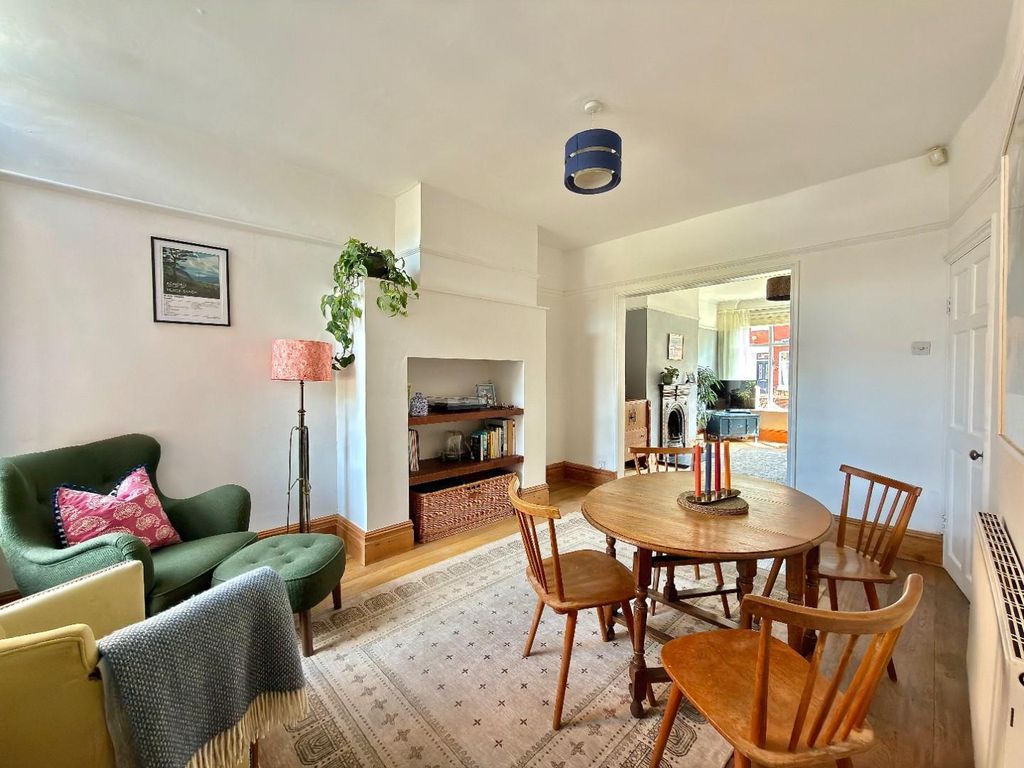 Property photo 3 of 30