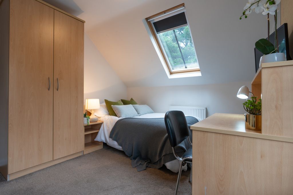 Property photo 3 of 11 Hope Court Flat 5 Bedroom 2