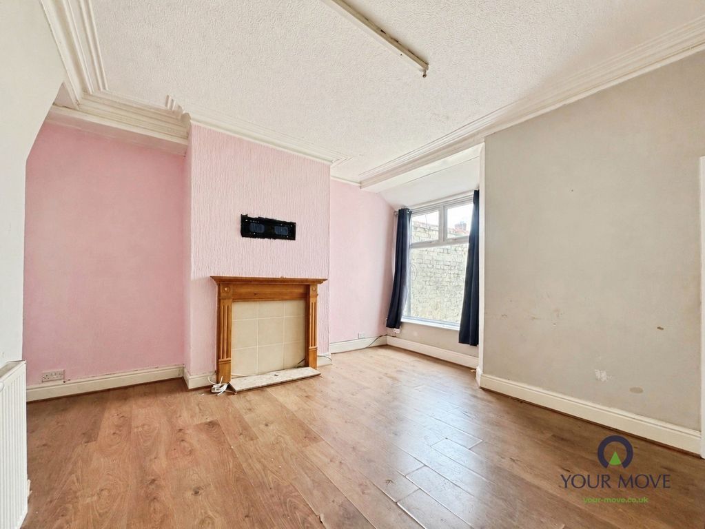 Property photo 3 of 9 Pbox-Img.Png