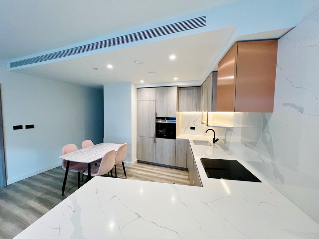 Property photo 2 of 11 Kitchen