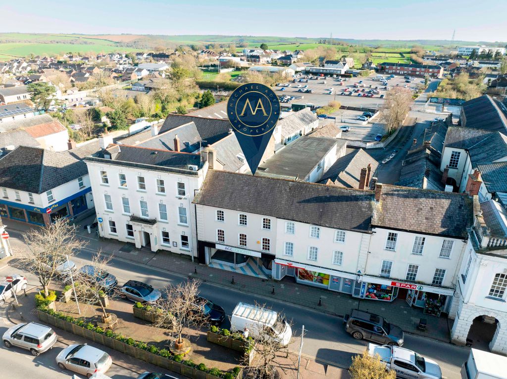 Property photo 1 of 21