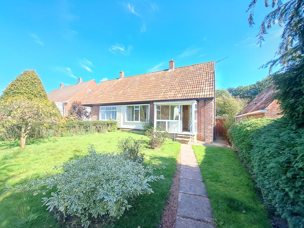 Property photo 1 of 11 Frontage