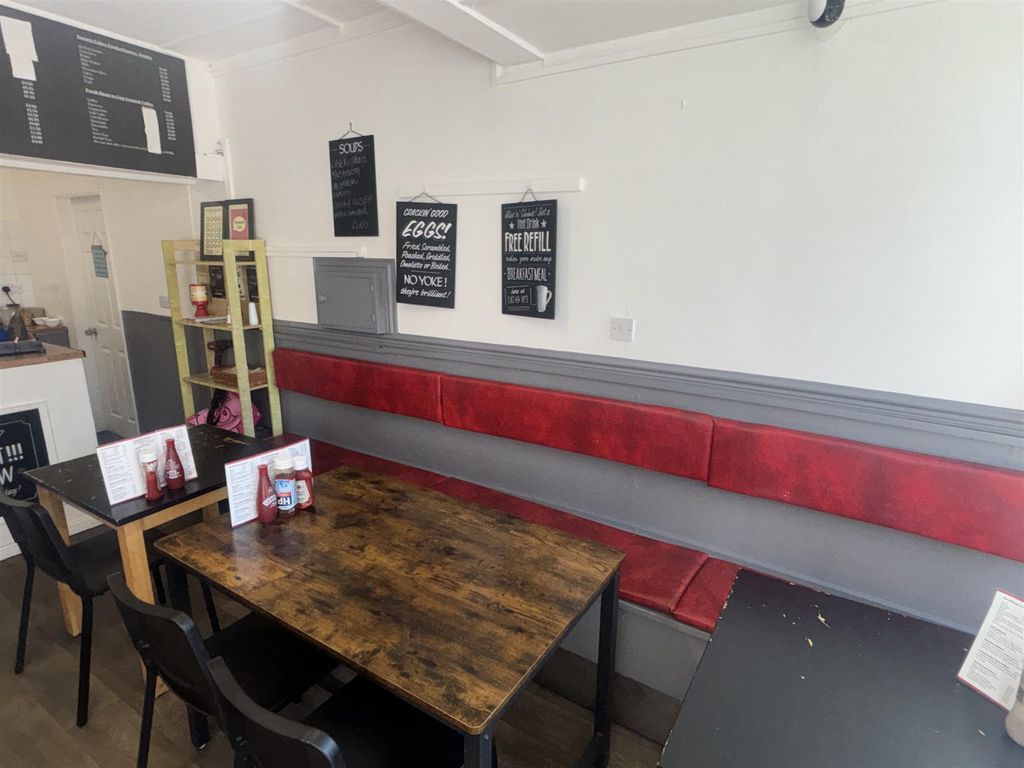 Property photo 3 of 7 Photo 2