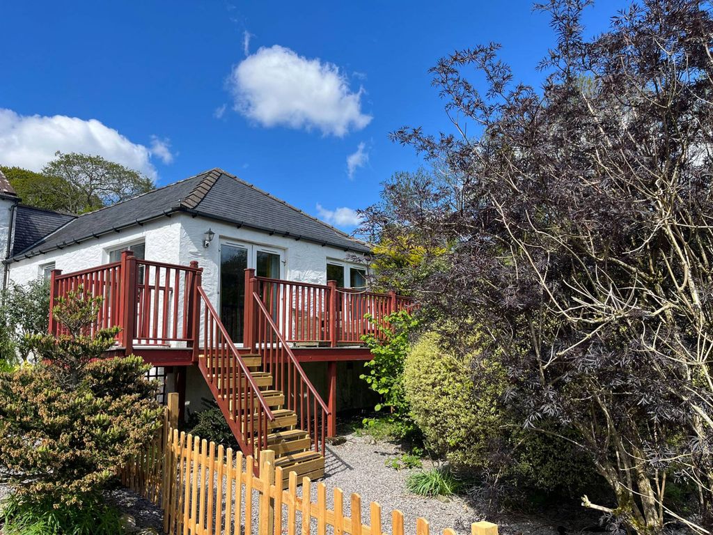 Property photo 1 of 25