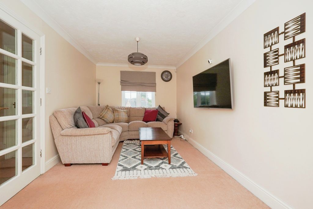 Property photo 3 of 17 Photography