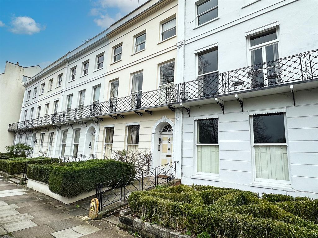 Property photo 1 of 7 Exterior