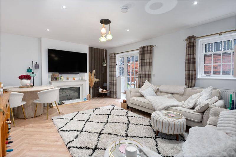 Property photo 2 of 19 Photo 7