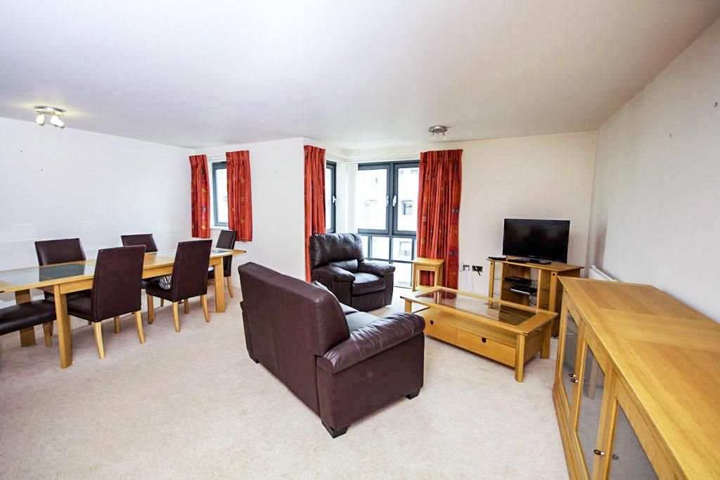 Property photo 3 of 8