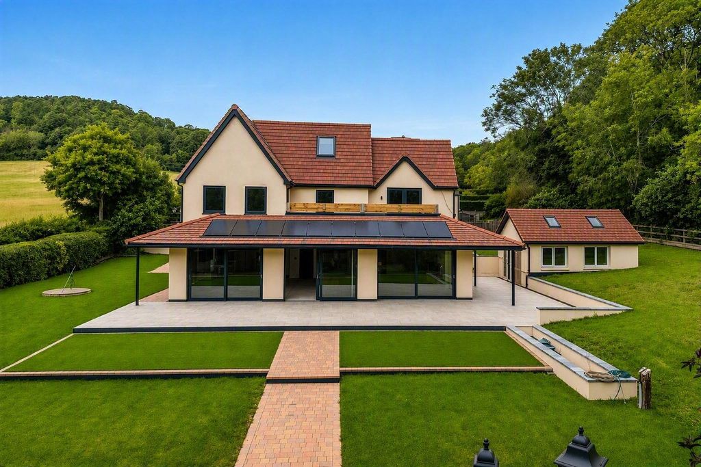 Property photo 1 of 18 Lead Shot