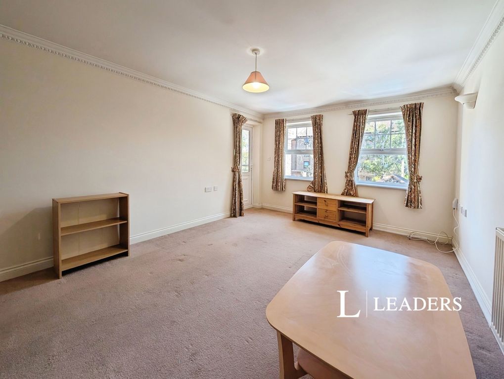 Property photo 2 of 12 Pbox-Img.Jpg
