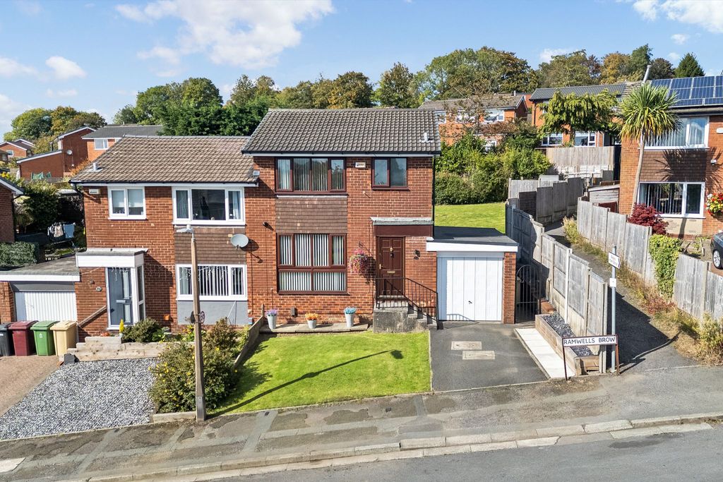 Property photo 1 of 31 Photograph 1