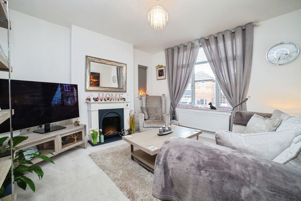 Property photo 2 of 24 Pbox-Img.Jpg