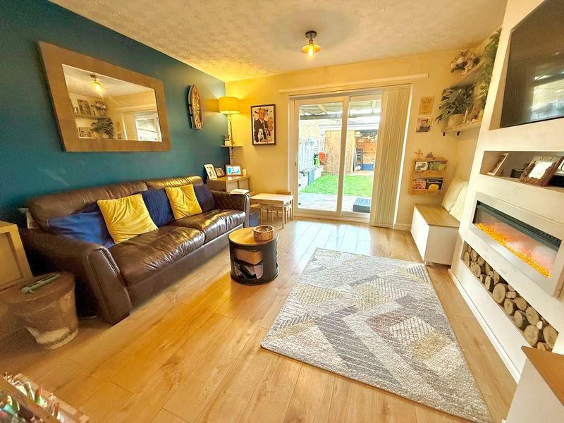 Property photo 3 of 15 Lounge/Diner