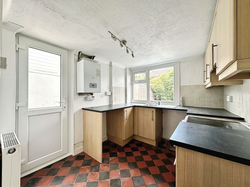 Property photo 3 of 12 Pbox-Img.Jpg