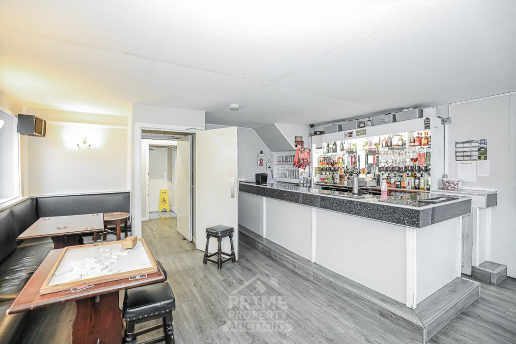 Property photo 2 of 25