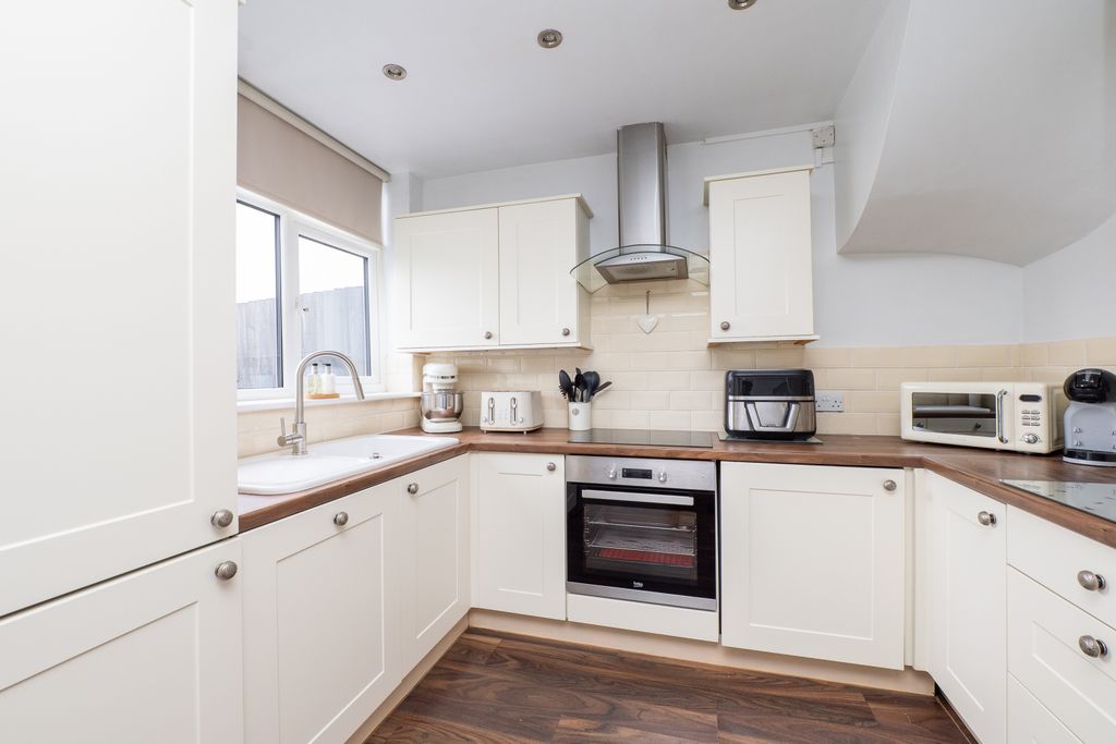 Property photo 2 of 14 Picture No. 09