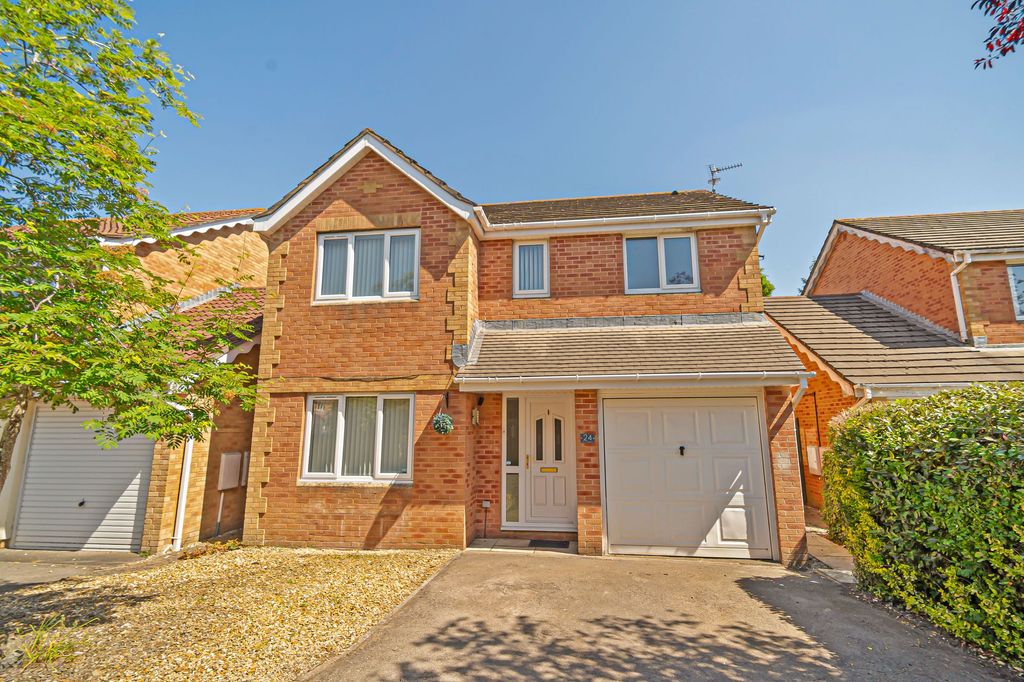 Property photo 1 of 33
