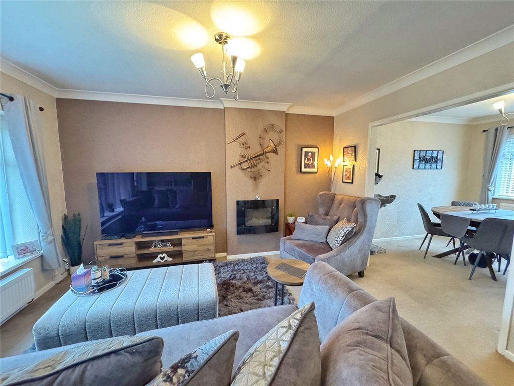 Property photo 3 of 33 Picture No. 04