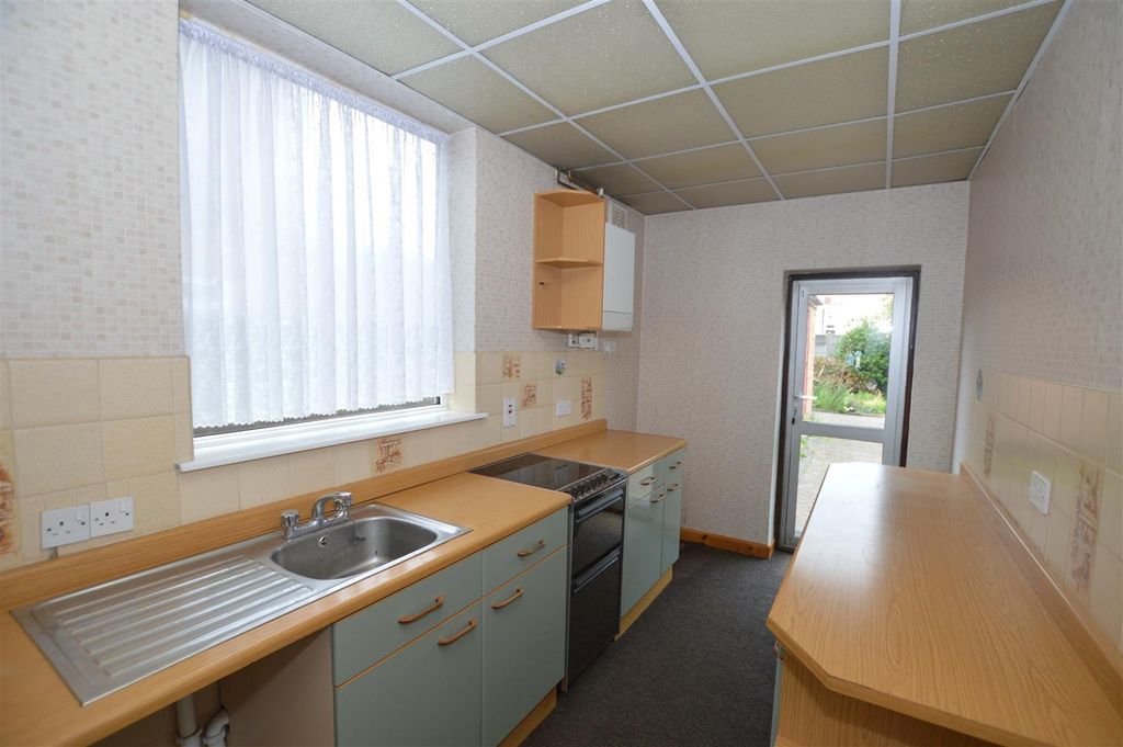 Property photo 2 of 9 22 Granville Avenue Kit.Jpg