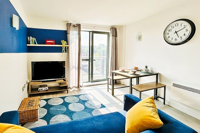 Property photo 1 of 12