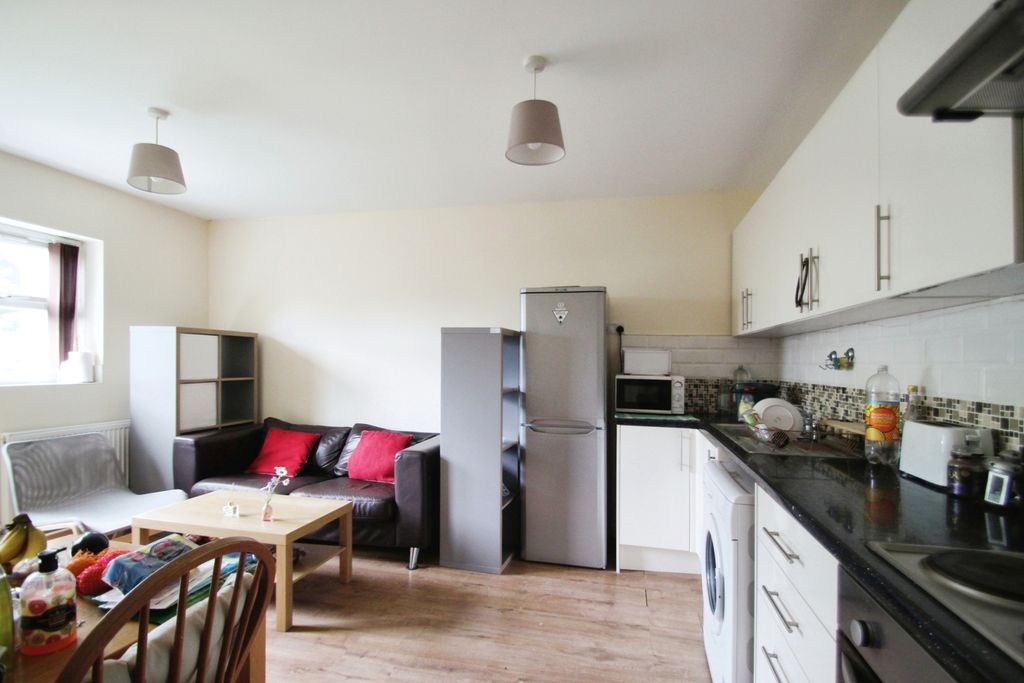 Property photo 2 of 8 Ef3Dd7d0-Img_1647